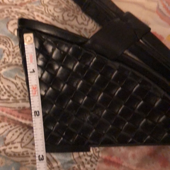 Franco sarto wedge sandal. Basket weave heel. Size 8. Black. - Picture 12 of 12